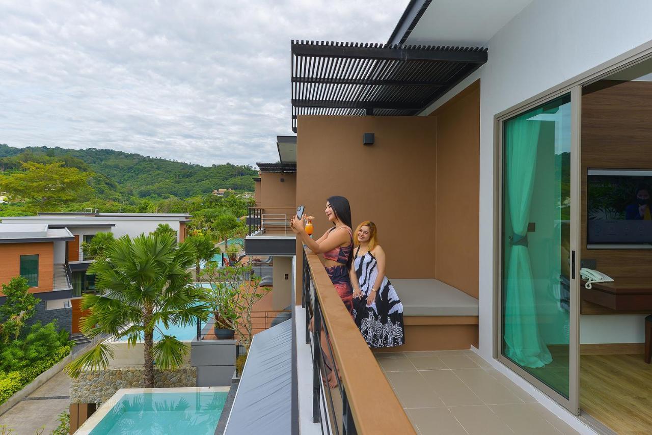 Le Resort And Villas Rawai Екстериор снимка A balcony